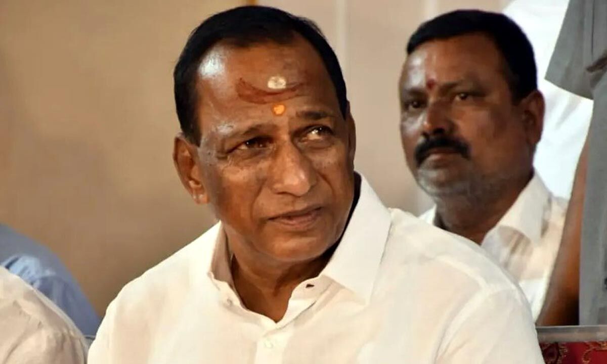 Telangana minister denies any links with casino dealer