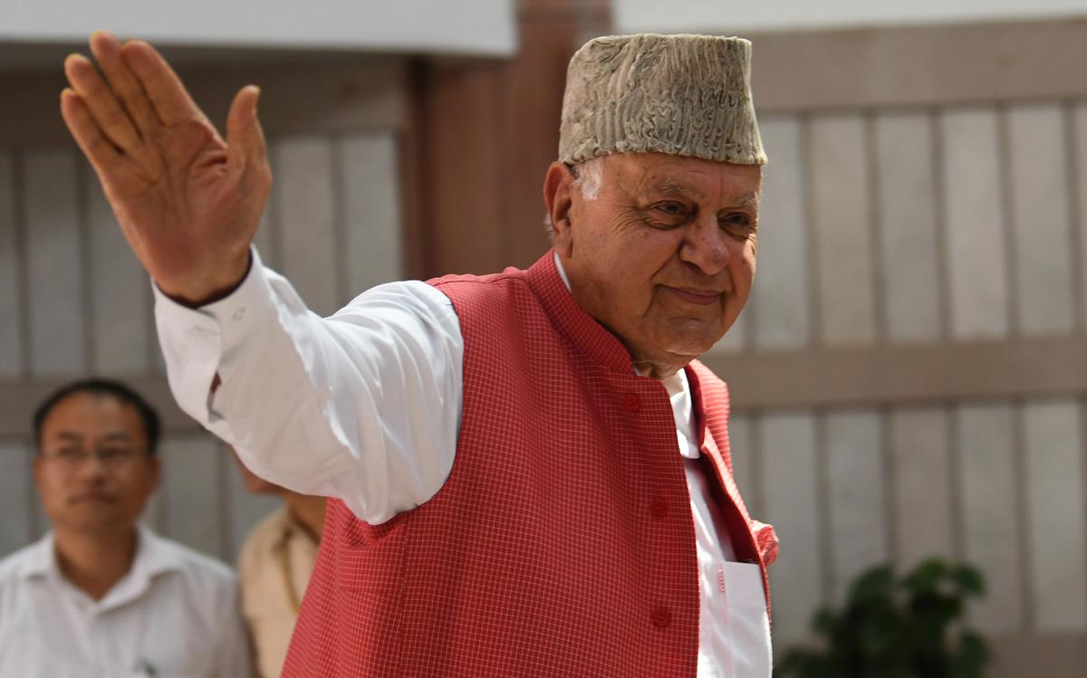 Srinagar court summons Farooq Abdullah in cricket scam case