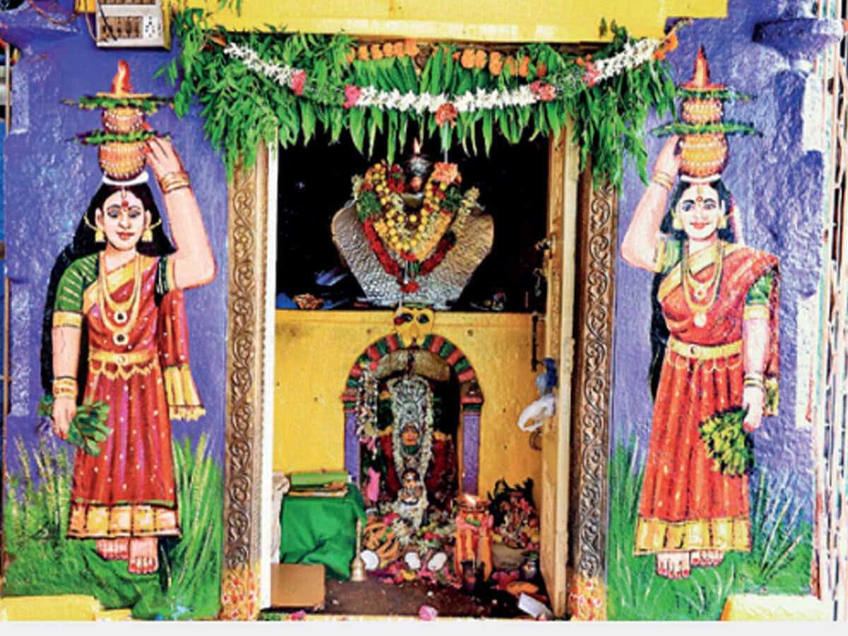 The 100th Annual Bonalu under the auspices of the Subjimandi `Nataraj Nagar' Joint Temples