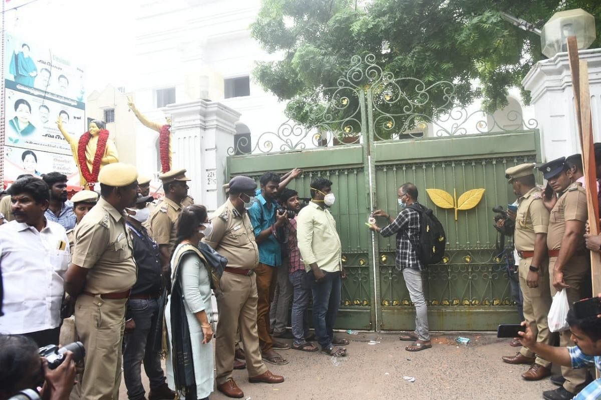 TN officials seal AIADMK state headquarters following clashes