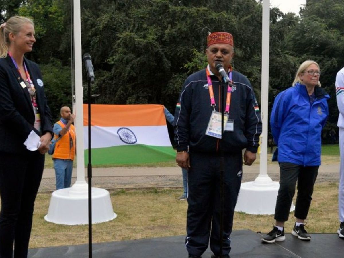 Athletes attend flag hoisting ceremony in Birmingham