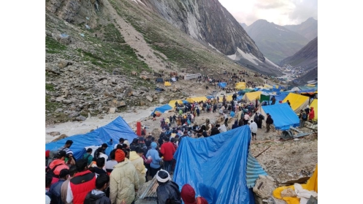 Four dead, 4 injured in cloudburst at Amarnath shrine