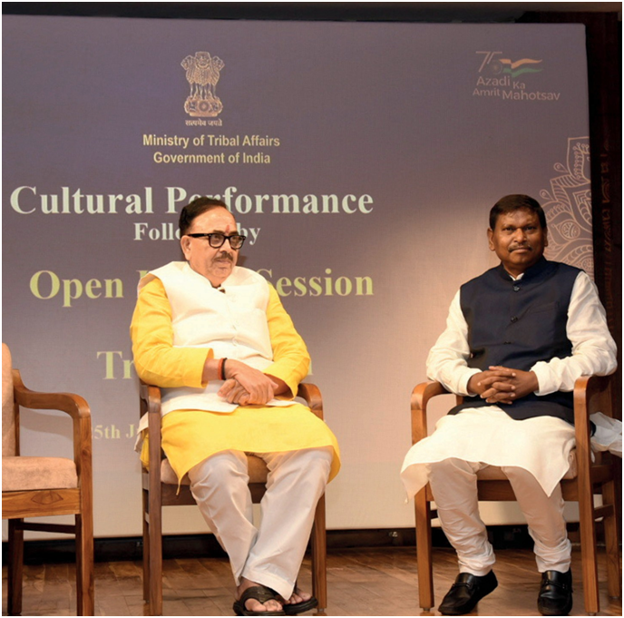 UNION MINISTER FOR TRIBAL AFFAIRS, SHRI ARJUN MUNDA AND THE UNION MINISTER FOR HEAVY INDUSTRIES, DR. MAHENDRA NATH PANDEY ATTEND A CULTURAL PROGRAM AND DISCUSS VARIOUS IMPORTANT SCHEMES OF TRIBAL MINISTRY, IN NEW DELHI.