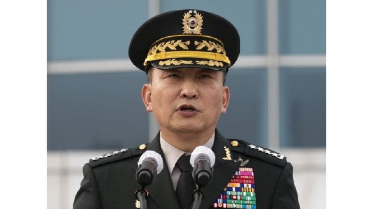 JCS chief inspects readiness posture in first meeting with major commanders: Source