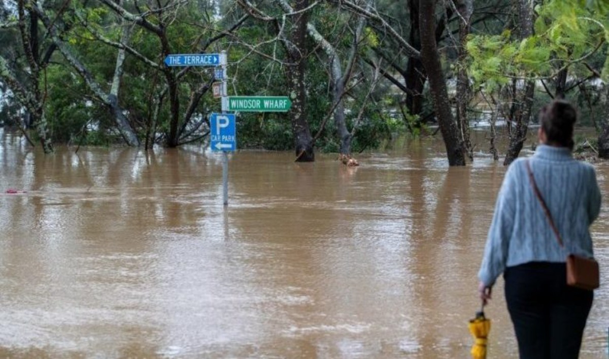 Residents of Sydney allowed to return home after rain subsides