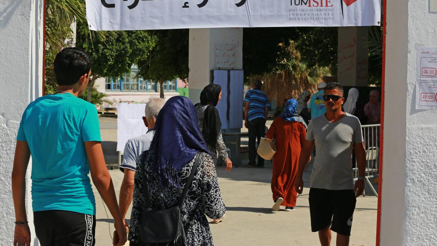 Tunisia's constitutional referendum sees low turnout