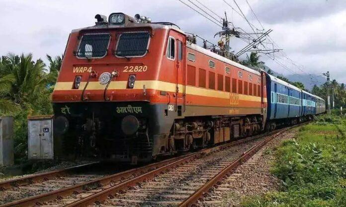 SCR to run special trains to clear extra rush
