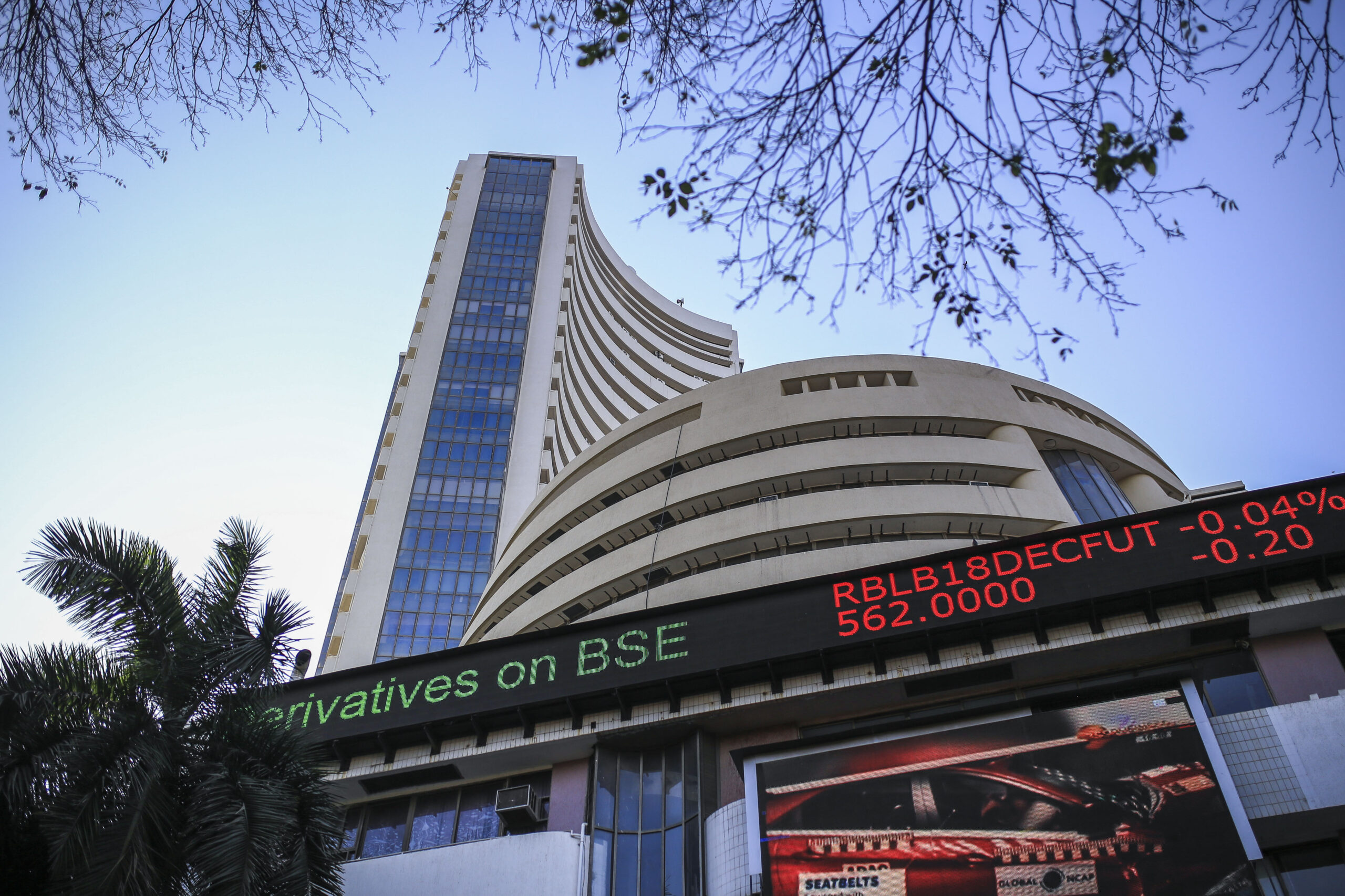 Indian Markets likely to react negatively after US stock markets Down on interest rate warning