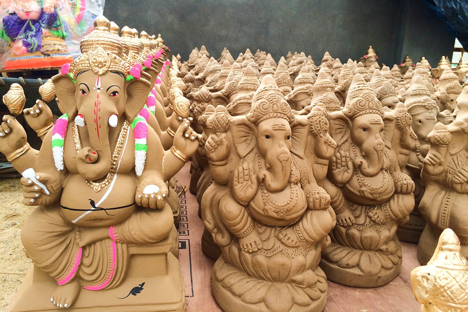 HMDA to distribute 1 lakh Clay Ganesh idols