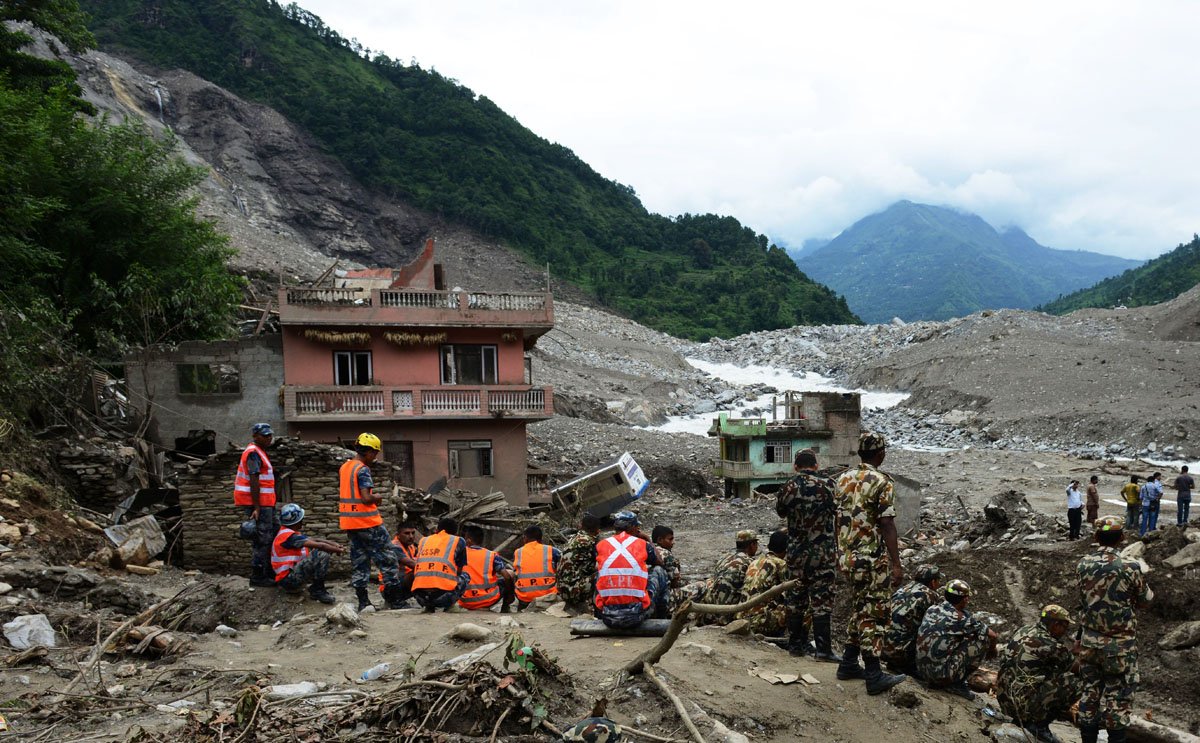 4 people were killed by mudflow in northwestern China