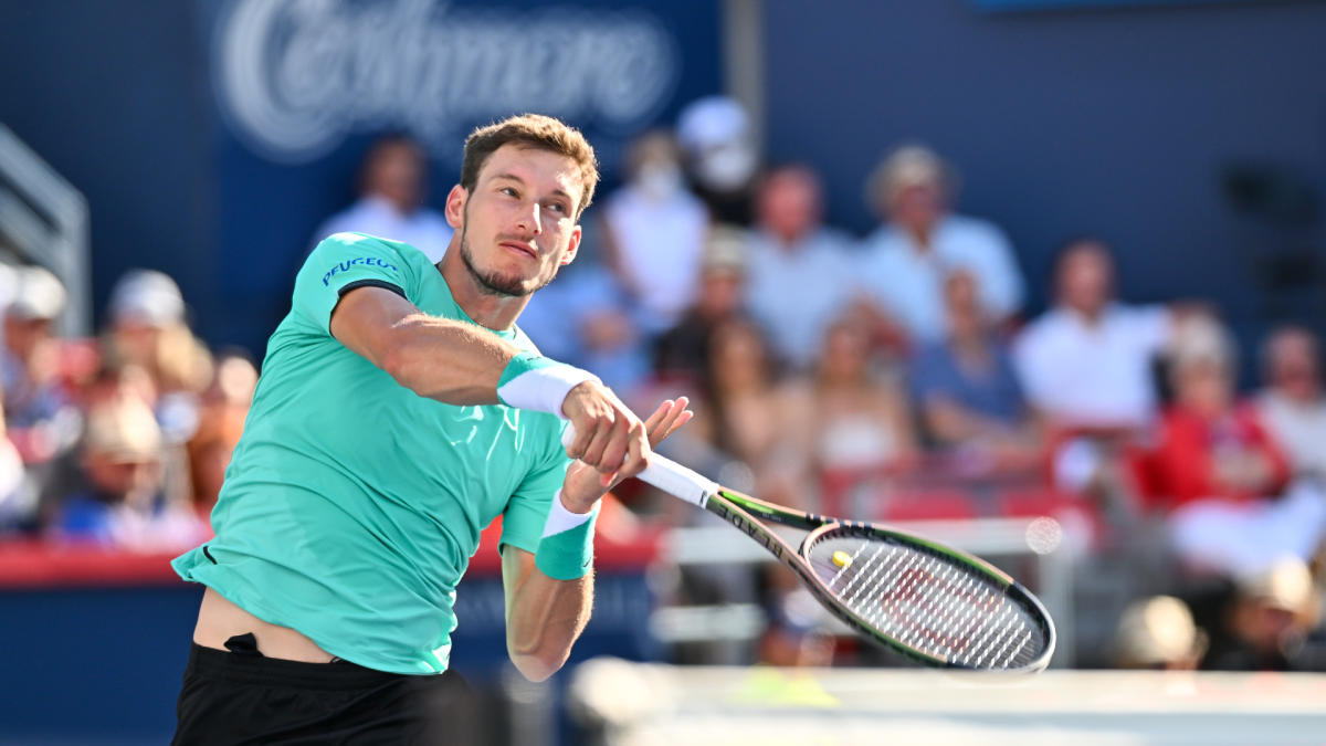Carreno-Busta mounts comeback to stun Hurkacz in Canadian Open final