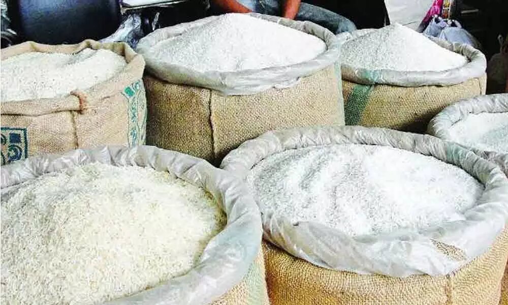 The special squad seizes 150 quintals of PDS rice from the rice mill