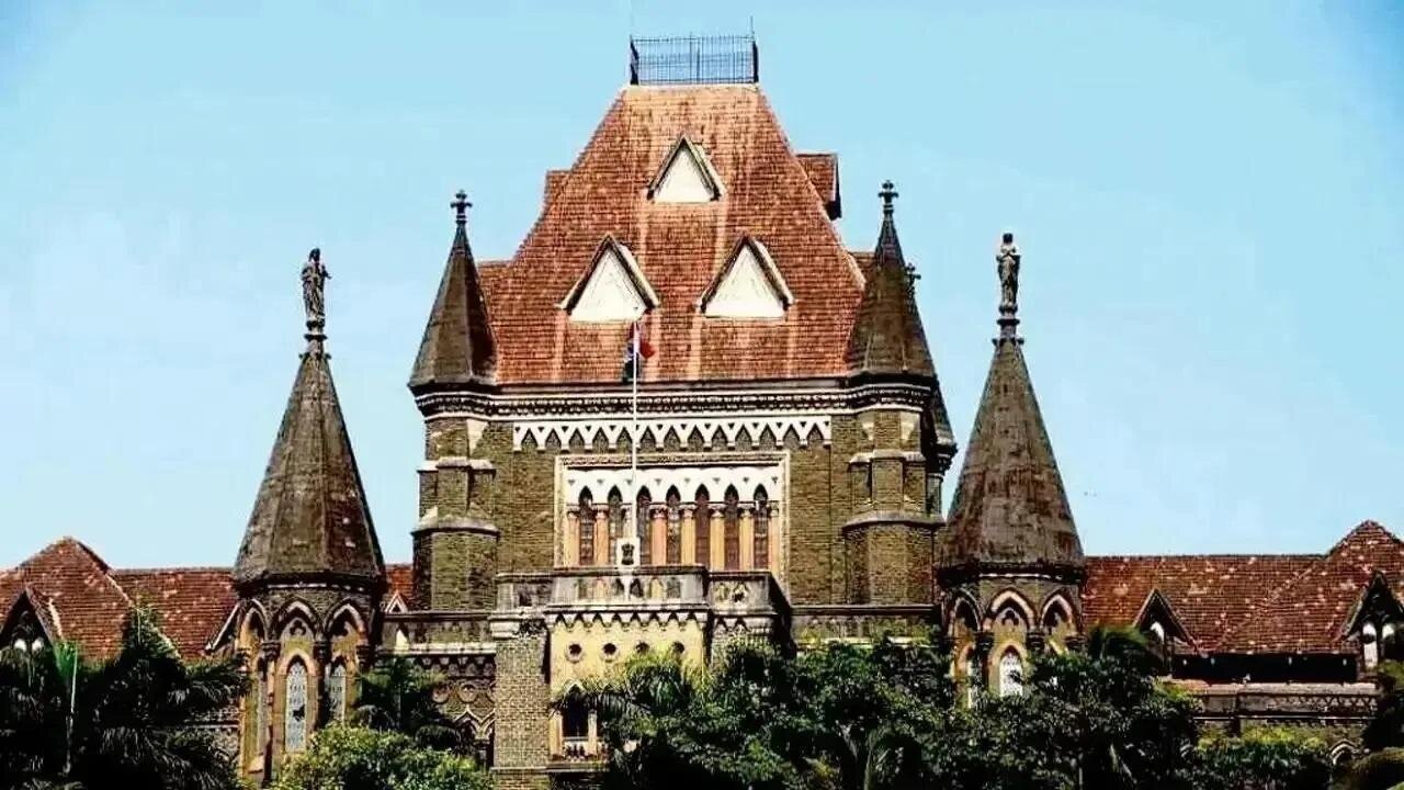 100-year-old Mumbai building to be razed