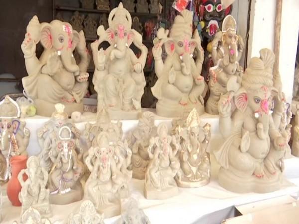 Worship the earthen Ganesha and save the environment