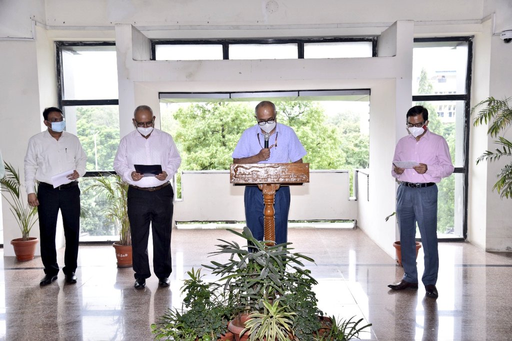 SCR GM administers 'Sadbhavanda Day Pledge' to officers & staff