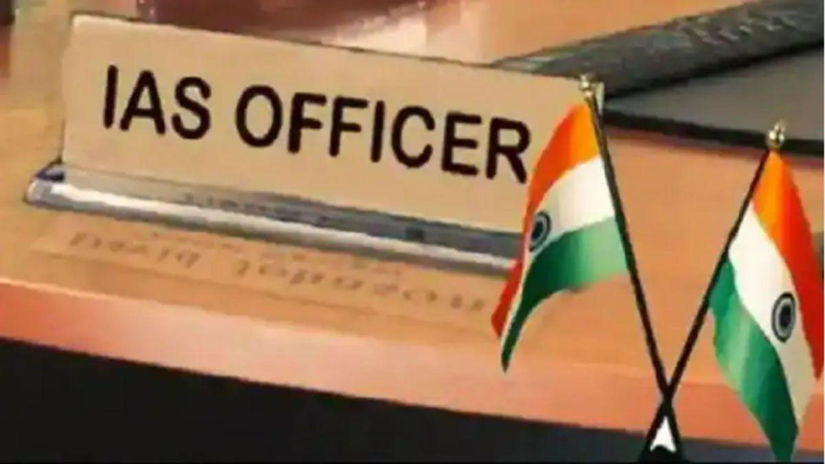 16 J&K Administrative Service ofﬁcers inducted into IAS