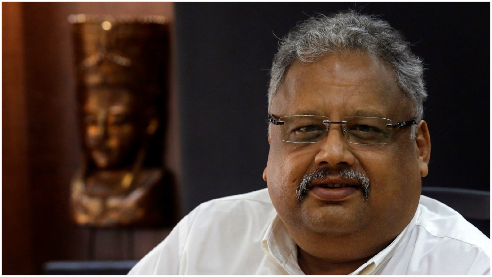 Big Bull Rakesh Jhunjhunwala left a will, set to bequeath Rs 30,000 cr fortune to wife and children