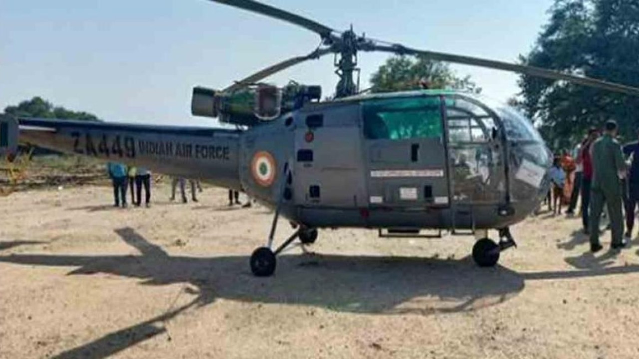 IAF chopper makes emergency landing in Rajasthan, 5 aboard safe