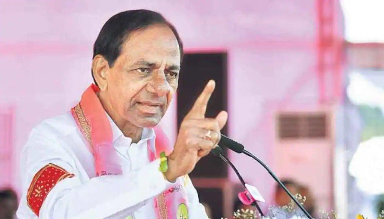 Leaders of farmers' organizations invited him to enter National Politics: KCR