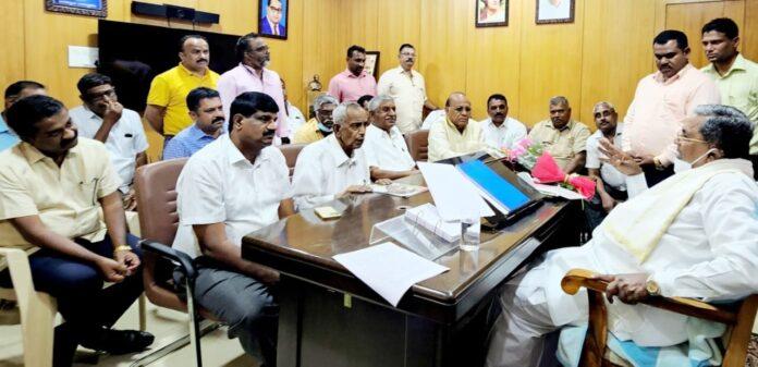 Commission charges return to haunt BJP in K'taka