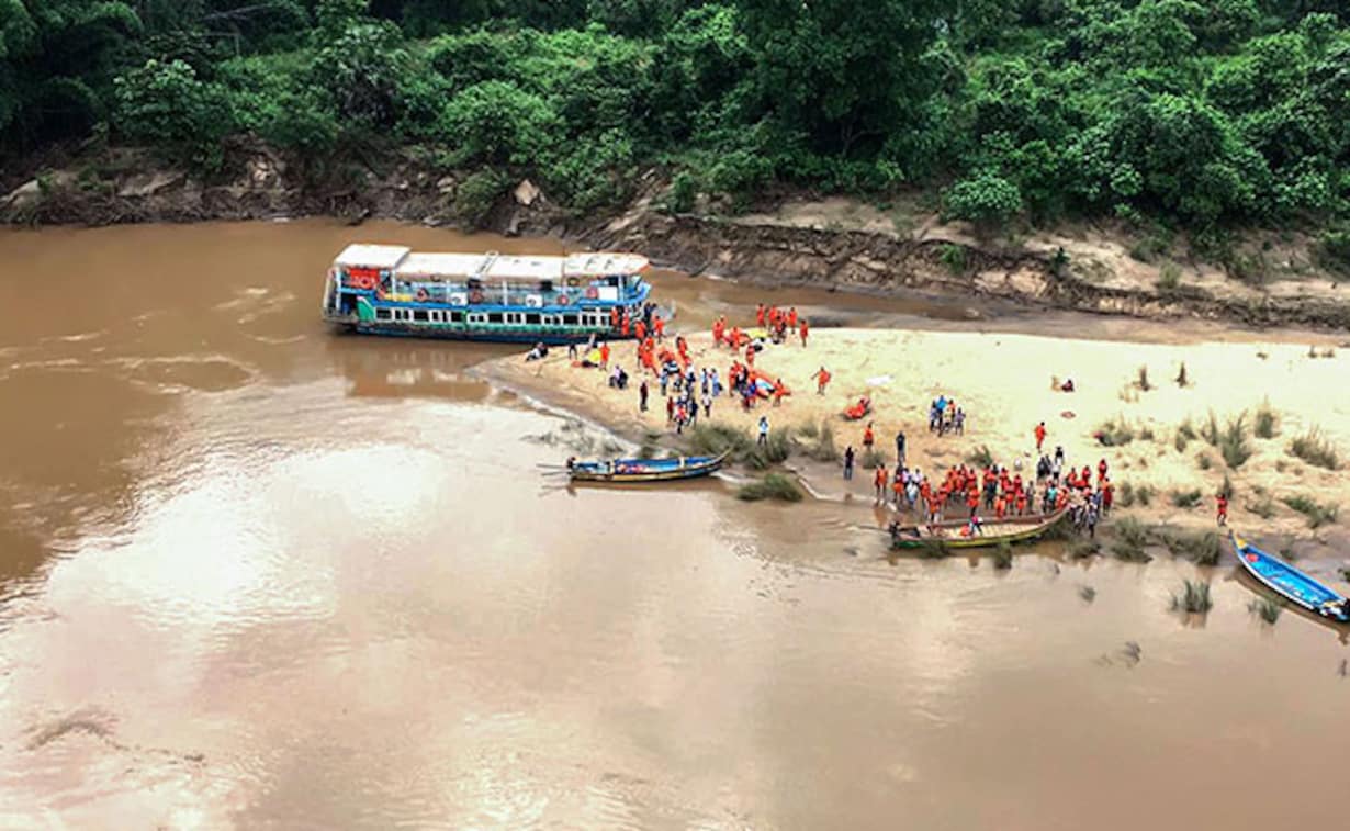 Godavari Crosses Danger Mark, Flood Threat In 5 AP Districts