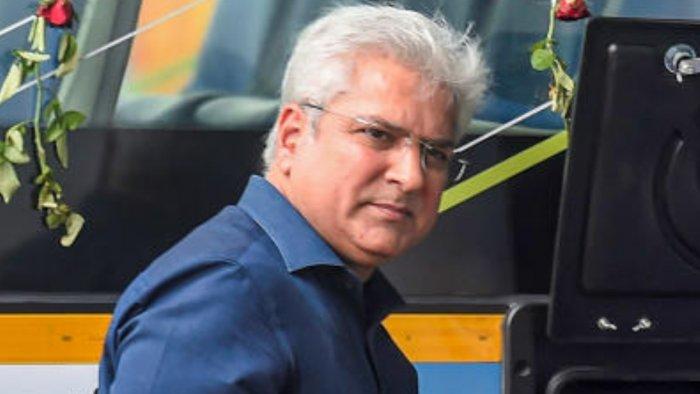 Singapore visit row: Delhi HC notice on Kailash Gahlot's plea on 'political clearances'