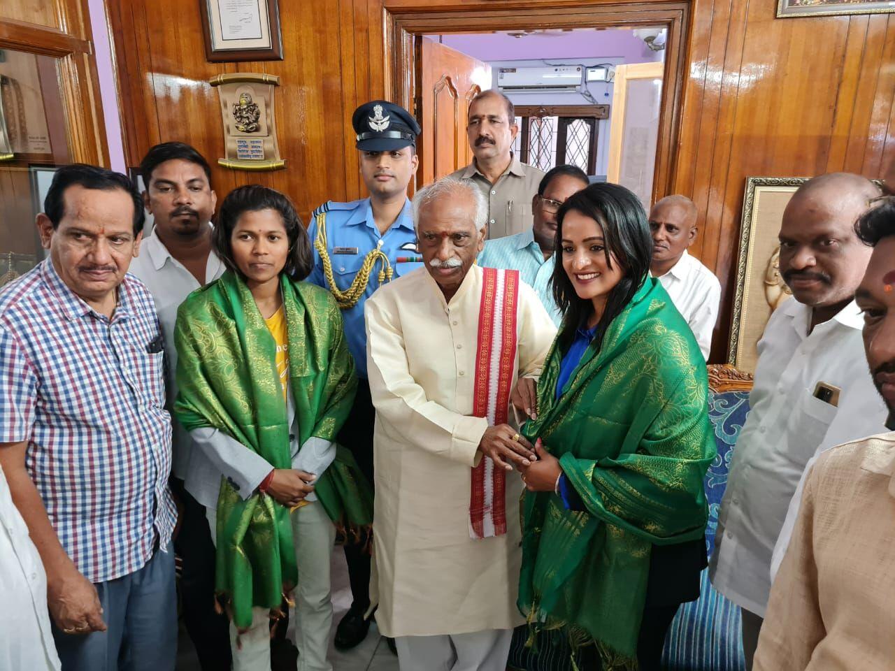 Haryana Guv honours Kavya, Poorna for climbing Virgin Peak in Ladakh