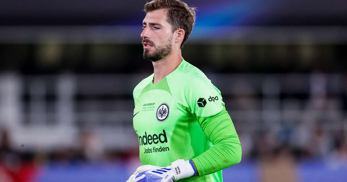 Goalkeeper Trapp won't go to Man United, stays in Frankfurt