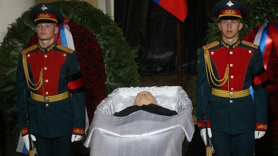 Gorbachev Laid To Rest After Moscow Funeral That Putin Didn’t Attend