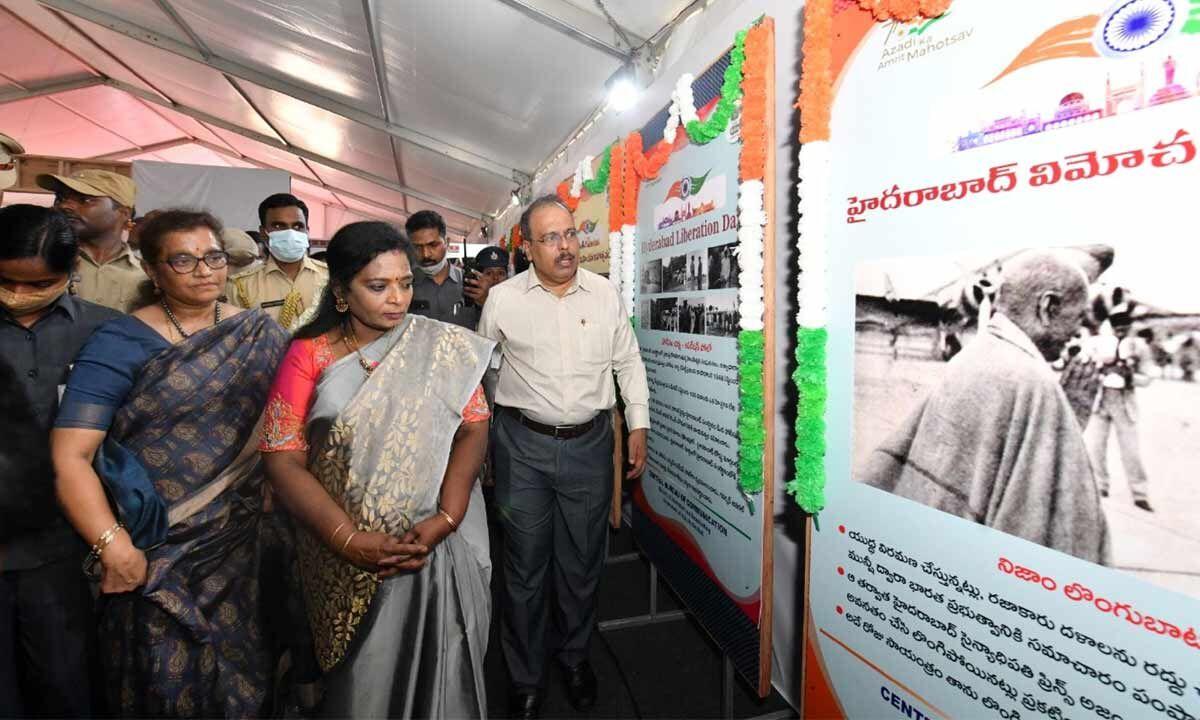 Guv Tamilisai opens photo exhibition on Hyderabad Liberation Day