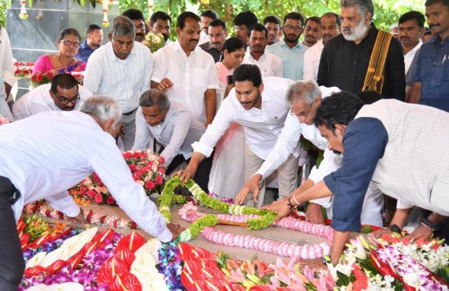 AP CM pays tributes to Y S Rajasekhara Reddy on his 13th death anniversary