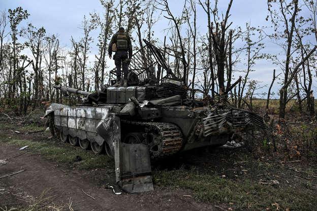 Russian troops surrender in Kharkiv, Ukraine military says 'they realise hopelessness of their situation'