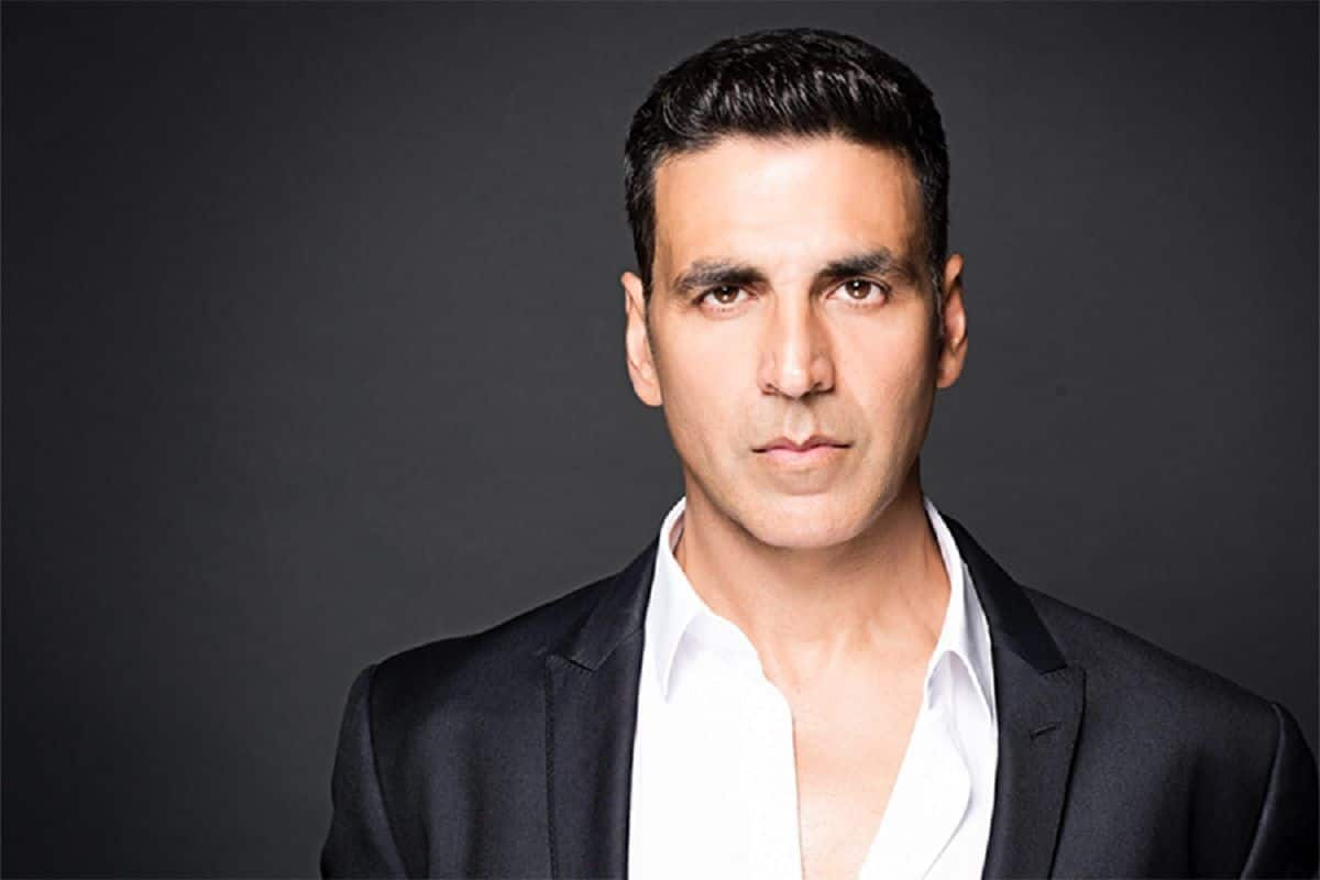 Akshay says Kapil Sharma 'cast an evil eye' on his money and films