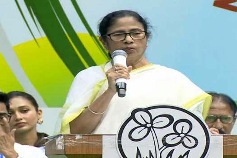 ‘Am I a bonded labour?’ Mamata fumes at Centre