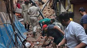 5 injured as house collapses in North Delhi