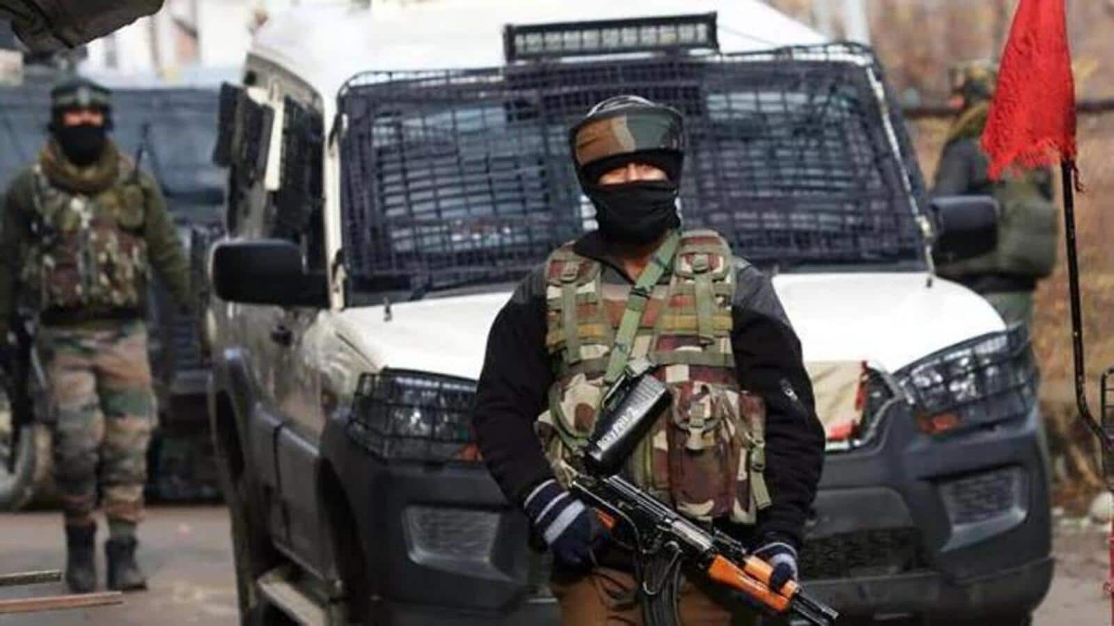 SIA conducts raids in 4 districts of Kashmir in the terrorism network case