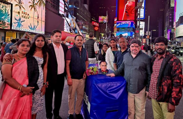 Ponnam Prabhakar, Telangana Minister for Transport and BC Welfare, who was on a vacation visit to the USA with family, paid a floral tribute at Times Square, New York City.