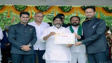Siddharth Vikram Singh Urges Parents to Limit Mobile Phone Use Among Students