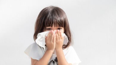 Why Seasonal Changes Trigger Sneezing and Repeated Cold Symptoms