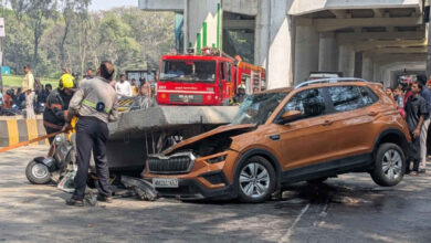 Metro Pillar Collapse in Mumbai Leaves Vehicles Crushed and Commuters Injured