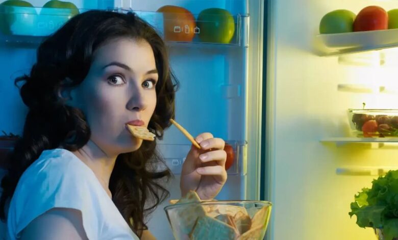 Eating Dinner Three Hours Before Sleep May Help Control Several Health Risks