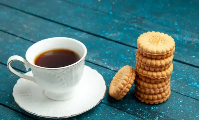 Health Experts Warn Against Tea and Biscuits Habit Linked to Insulin Resistance