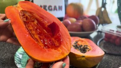 Simple Market Tips to Identify a Sweet and Ripe Papaya Before Buying