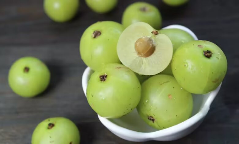 The Hidden Dangers of Amla: When a Superfood Becomes Risky for Certain Health Conditions