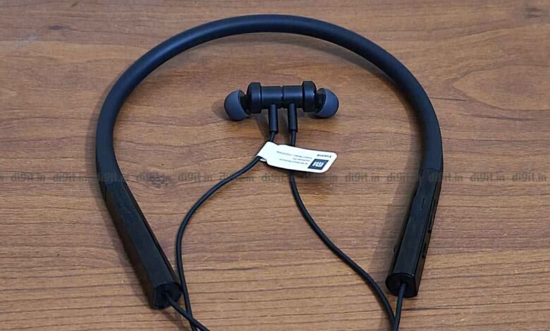 Dual Pairing Neckbands Redefine Multitasking with Instant Device Switching