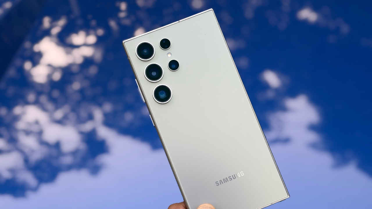 Samsung Galaxy S24 FE Sees Massive Price Drop Of Over 20000 Without 