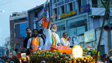 Narendra Modi addressing a huge Janagraha Sabha crowd in Hyderabad Parade Grounds