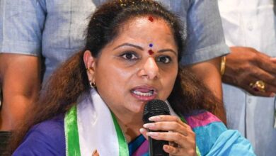 Kavitha TRS party name dispute with Balarangam letter to Election Commission over registration conflict
