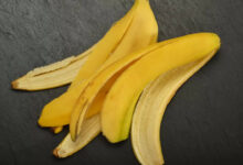 Banana Peel Beauty Secret: Natural Skin Glow Remedy Gaining Attention in Home Skincare Routines