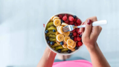 Why Eating Fruits Right After Dinner May Affect Your Digestion